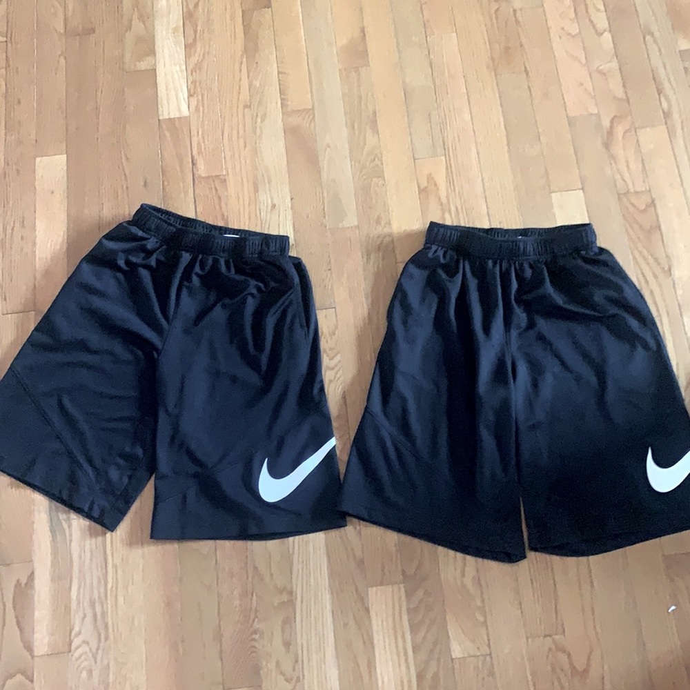 Boys Nike dri-fit shorts black size large
